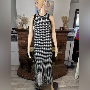 Women’s Knit Sleeveless Maxi Dress -med